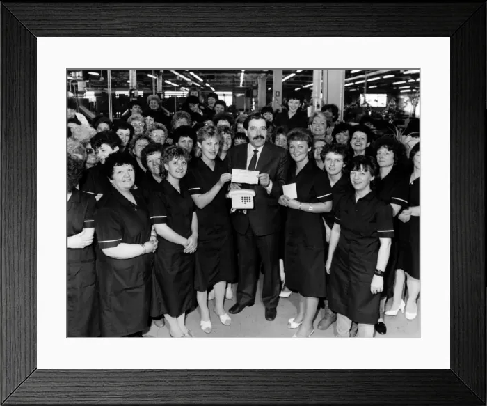 Framed Print : Child and Family Trust, trustee Jimmy Reid accepts a cheque for £1115 Framed Print : Child and Family Trust, trustee Jimmy Reid accepts a cheque for £1115