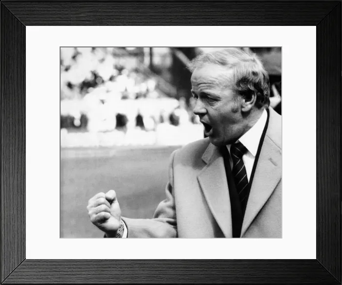 Framed Print : Leeds United manager Billy Bremner. 12 April 1987 Framed Print : Leeds United manager Billy Bremner. 12 April 1987