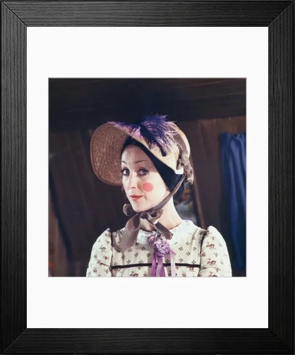 Framed Print : Actress Una Stubb as Aunt Sally in the Southern Television series of Worzel Gummidge Framed Print : Actress Una Stubb as Aunt Sally in the Southern Television series of Worzel Gummidge