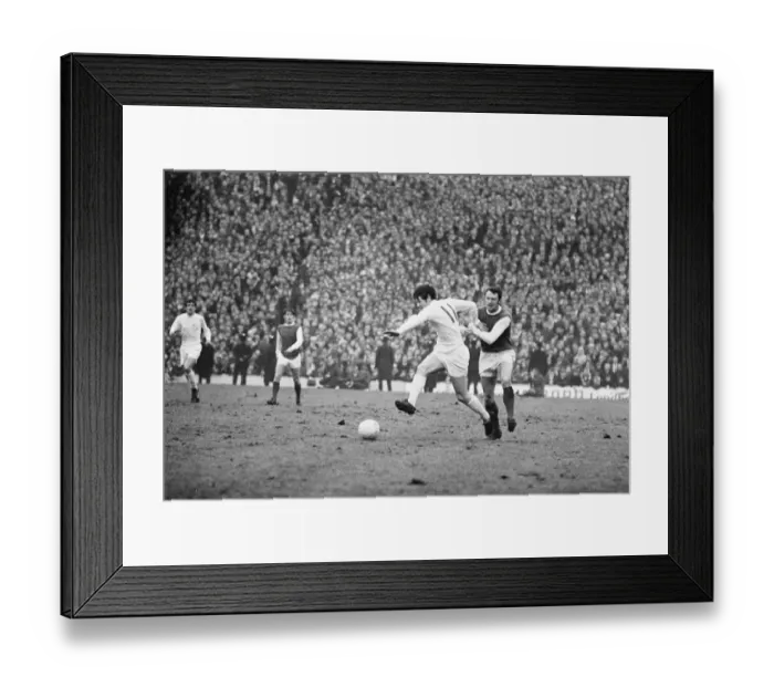 Framed Print : FA Cup Third Round match at Hillsborough Sheffield Wednesday 1-1 Leeds United