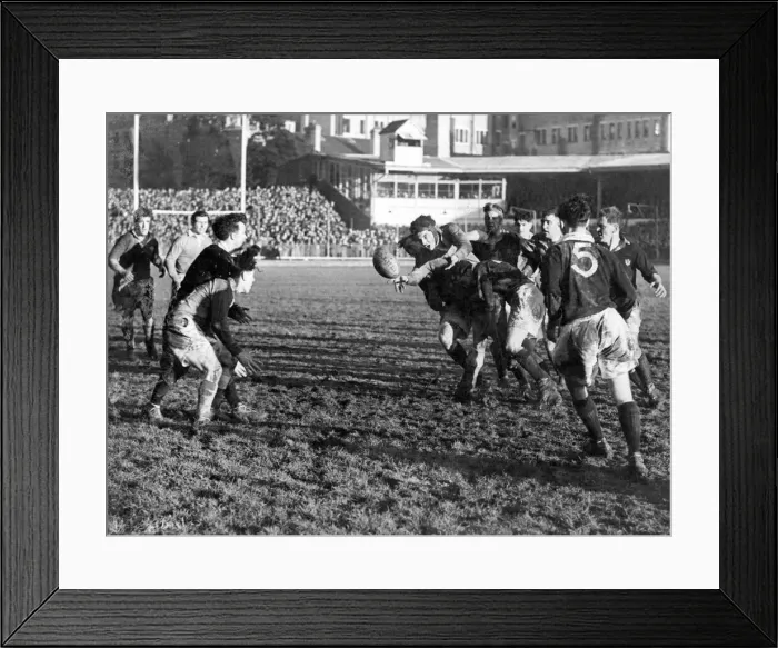 Framed Print : Wales v Scotland international rugby match at Cardiff Arms Park Framed Print : Wales v Scotland international rugby match at Cardiff Arms Park