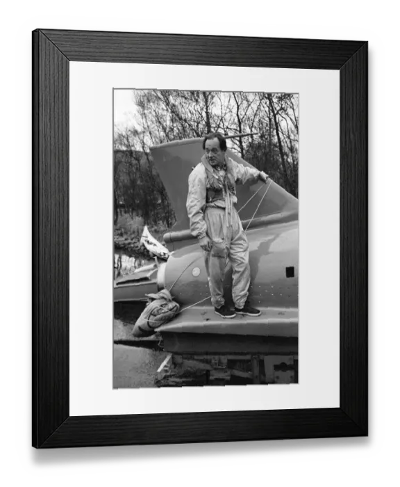 Framed Print : Donald Campbell takes Bluebird on Coniston Water for the first time Framed Print : Donald Campbell takes Bluebird on Coniston Water for the first time