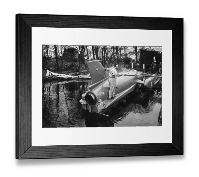 Framed Print : Donald Campbell takes Bluebird on Coniston Water for the first time