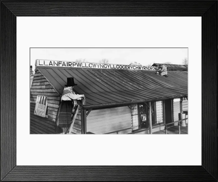 Framed Print : Mr and Mrs Jones of Llanfairpwllgwyngyllgogerychwyrndrobwllllantysiliogogogoch Framed Print : Mr and Mrs Jones of Llanfairpwllgwyngyllgogerychwyrndrobwllllantysiliogogogoch