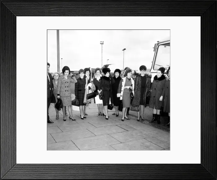 Framed Print : 13 Nurses out of 33 going to the USA to work due to better career prospects and wages