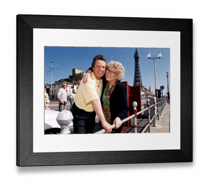 Framed Print : David Ross actor with actress liz Dawn at blackpool