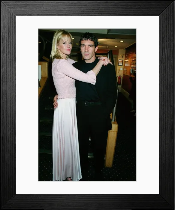 Framed Print : Actor Antonio Banderas& actress Melanie Griffiths Sept 1999 at the opening of Crazy