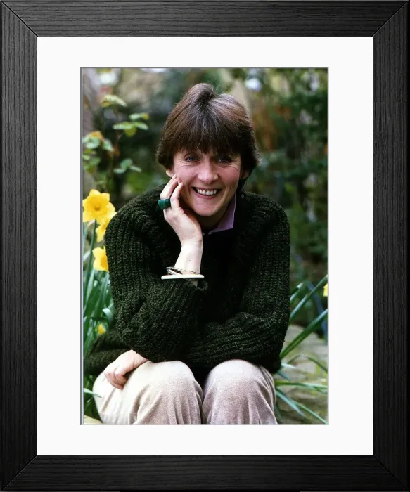 Framed Print : Liz Gebhart Actress Actress A©Mirrorpix Framed Print : Liz Gebhart Actress Actress A©Mirrorpix