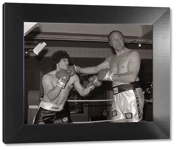 Kevin Keegan with Henry Cooper filming a commercial for Faberge product Brut 33