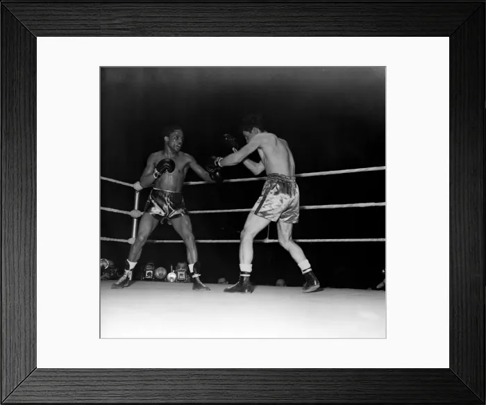 Framed Print : Jake Tuli v Dante Bini Framed Print : Jake Tuli v Dante Bini