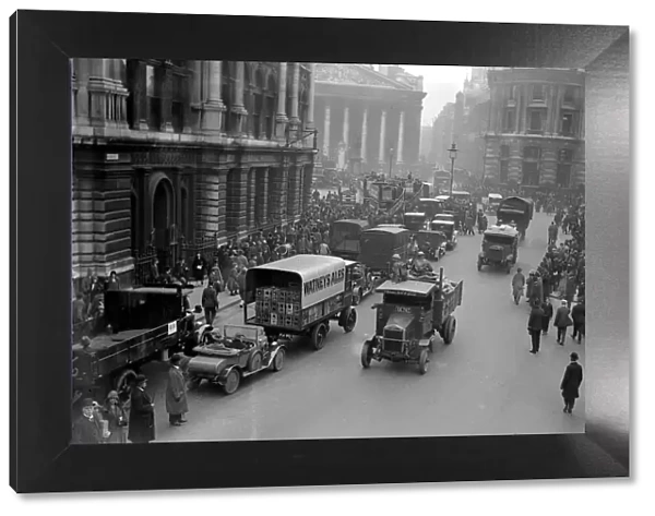General Strike Scene May 1926 Scenes at the Bank London as soldiers ride shot gun