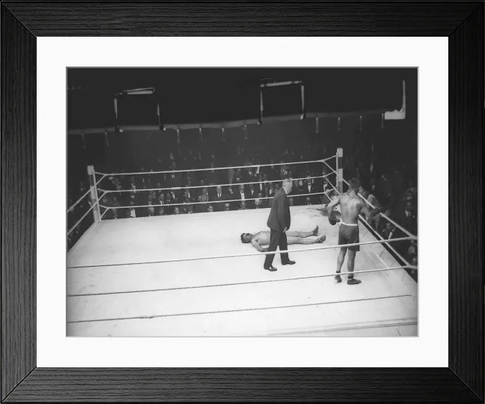 Framed Print : Boxing Beckett v Goddard July 1919 Framed Print : Boxing Beckett v Goddard July 1919