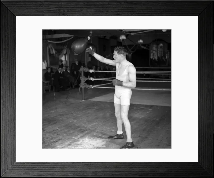 Framed Print : Ted Kid'Lewis May 1922 in training for a fight with George Carpentier Framed Print : Ted Kid'Lewis May 1922 in training for a fight with George Carpentier
