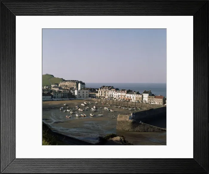 Framed Print : Aerial view of the town of Ilfracombe on the North Devon coast, 1971 Framed Print : Aerial view of the town of Ilfracombe on the North Devon coast, 1971