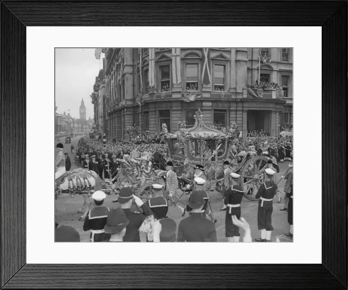 Framed Print : Queen Elizabeth Coronation June 1953 with Duke of Edinburgh on her way to Abbey in horse Framed Print : Queen Elizabeth Coronation June 1953 with Duke of Edinburgh on her way to Abbey in horse