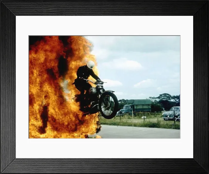  : Royal Corps of Signals display team at the Royal Yorkshire Show, Harrogate - Lieutenant H