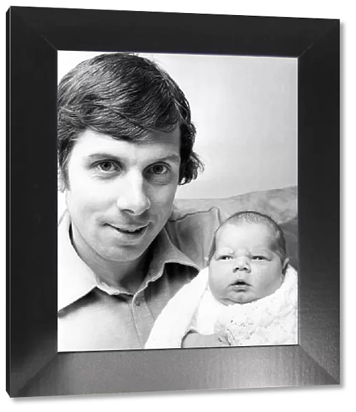 Brendan Foster with his baby daughter Catherine in March 1979 27  /  03  /  79