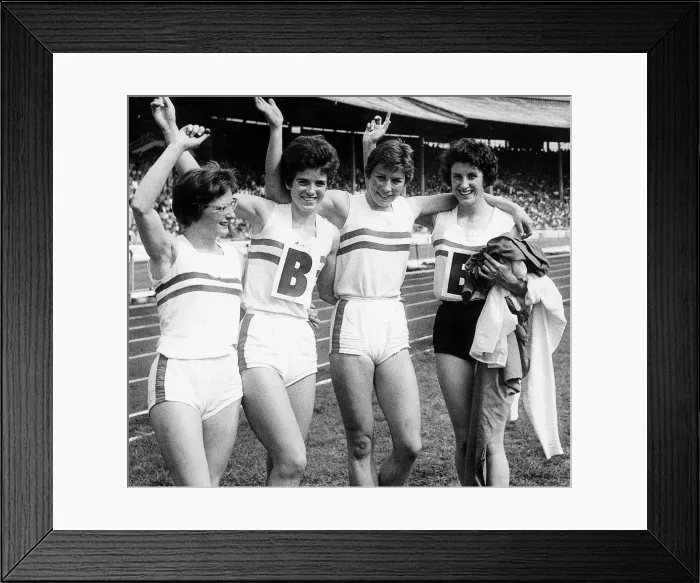 Framed Print : The 4 x100 Yards Great Britain Womens team after they had created a new world reccord