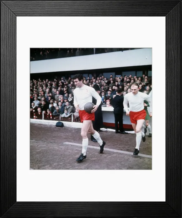 Framed Print : Charlie Hurley captain Sunderland leading team onto football pitch Circa