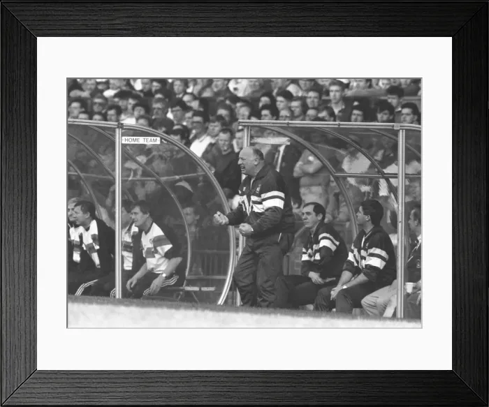 Framed Print : Manchester United v Coventry City. Manager John Sillett urges his troops on at Old Framed Print : Manchester United v Coventry City. Manager John Sillett urges his troops on at Old