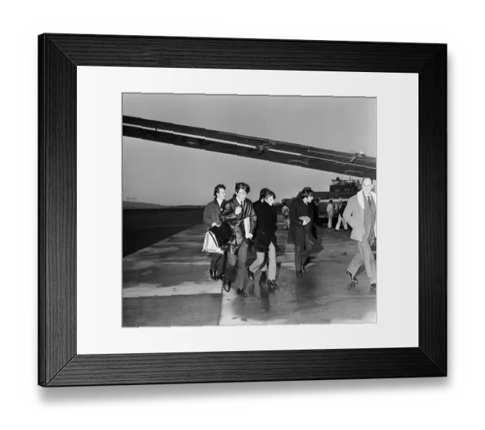 Framed Print : Beatles leave Yeadon Airport after doing a show in Leeds on their Autumn Tour
