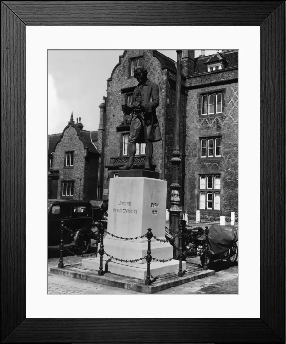 Framed Print : The statue of Josiah Wedgwood, master potter of the 18th Century Framed Print : The statue of Josiah Wedgwood, master potter of the 18th Century