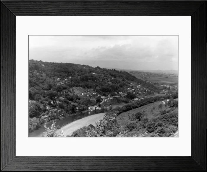 Framed Print : Country views of Herfordshire around Bredwardine, Symonds Yat and the river Wye. c Framed Print : Country views of Herfordshire around Bredwardine, Symonds Yat and the river Wye. c
