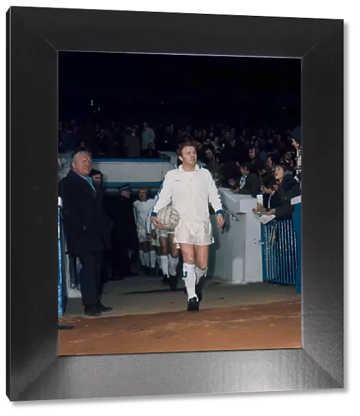 Billy Bremner Leeds United captain leads the team out at Elland Road circa September 1972