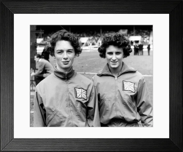 Framed Print : Jennie Smart and Dorothy Hyman - Athletes - Jul 1960
