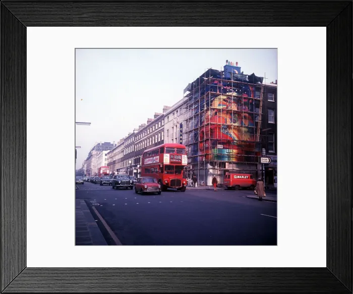 Framed Print : The Beatles 2 Pop Group with their Psychedelic shop in Baker street Dbase MSI A©Mirrorpix Framed Print : The Beatles 2 Pop Group with their Psychedelic shop in Baker street Dbase MSI A©Mirrorpix