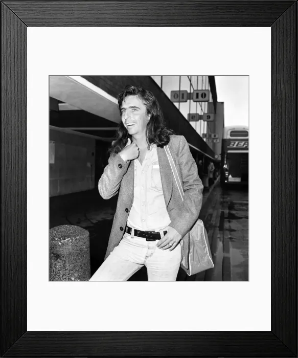 Framed Print : American rock singer Alice Cooper arrives in London ahead of his tour