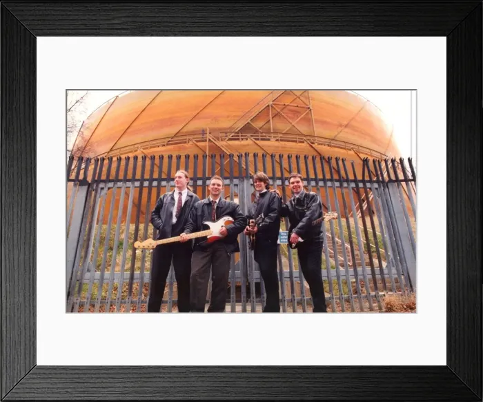 Framed Print : North East band Forgotton Sons, who all work for British Gas - l-r, Ian Moore Framed Print : North East band Forgotton Sons, who all work for British Gas - l-r, Ian Moore