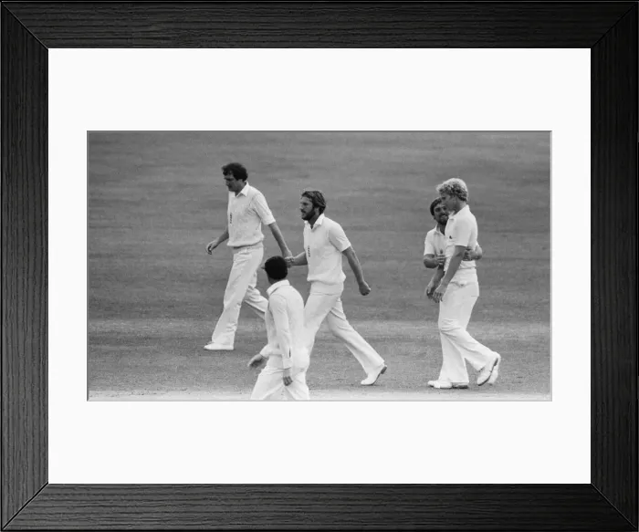 Framed Print : England v Australia 2nd test match of The Ashes at Lords Framed Print : England v Australia 2nd test match of The Ashes at Lords