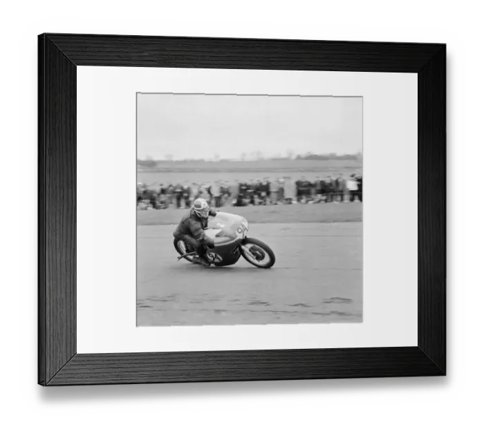 Framed Print : Action from the Daily Herald Motor Cycle Racing Championship at Thruxton Framed Print : Action from the Daily Herald Motor Cycle Racing Championship at Thruxton