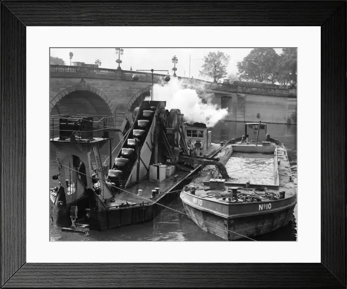 Framed Print : Work has started on a major face-lift of the Severn riverside at Worcester Framed Print : Work has started on a major face-lift of the Severn riverside at Worcester