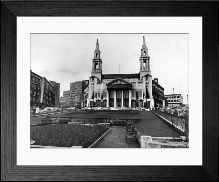 Framed Print : A front view of Leeds Civic Hall. 29th January 1969 Framed Print : A front view of Leeds Civic Hall. 29th January 1969