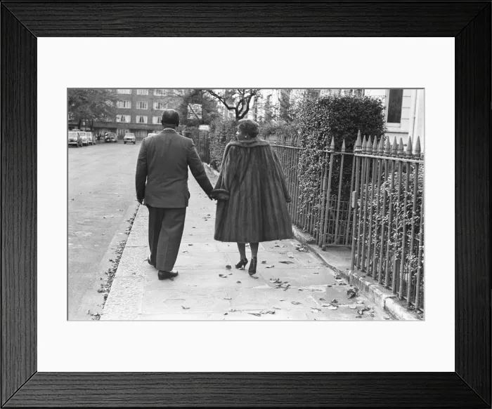Framed Print : Louis Armstrong seen here arriving for a press conference at the Mayfair Hotel