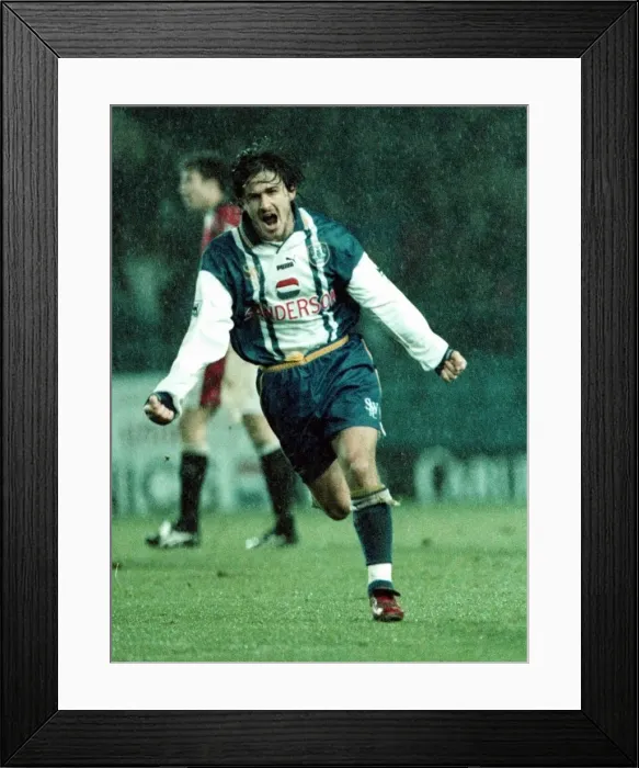 Framed Print : Premier League match at Hillsborough. Sheffield Wednesday 1 v Manchester United 1 Framed Print : Premier League match at Hillsborough. Sheffield Wednesday 1 v Manchester United 1