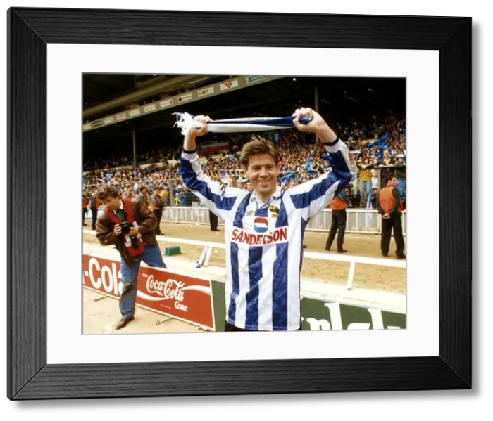 Framed Print : FA Cup Semi Final at Wembley Stadium. Sheffield Wednesday 2 v Sheffield United 1