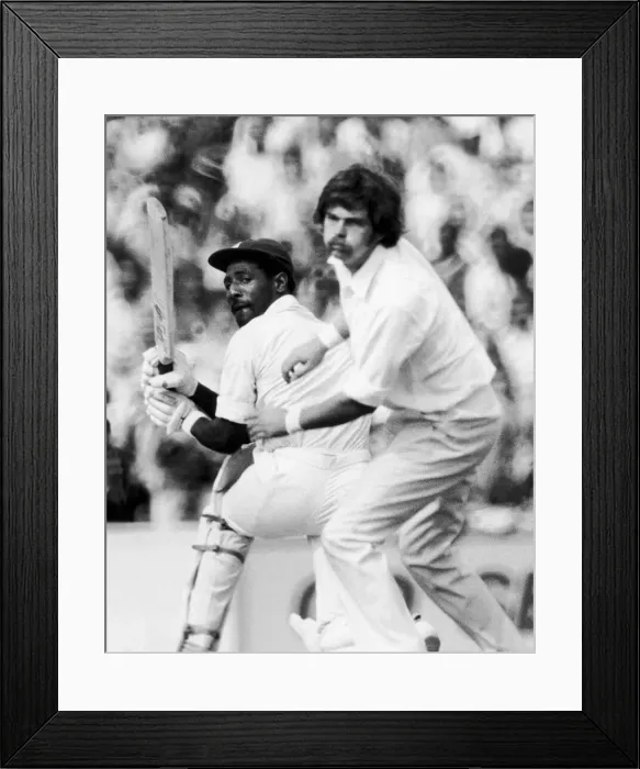 Framed Print : England v. West Indies at The Oval. Viv Richards batting. August 1976 Framed Print : England v. West Indies at The Oval. Viv Richards batting. August 1976