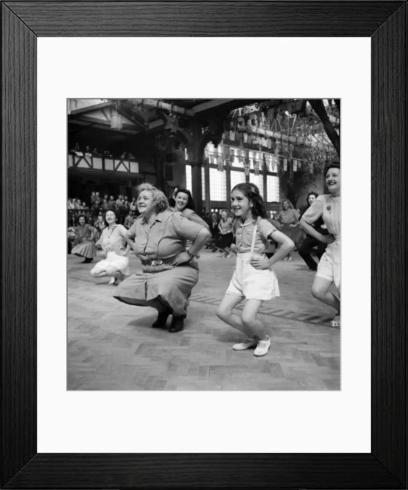 Framed Print : Butlins Holiday Camp 1947 Husband and wife race. July 1947 Framed Print : Butlins Holiday Camp 1947 Husband and wife race. July 1947