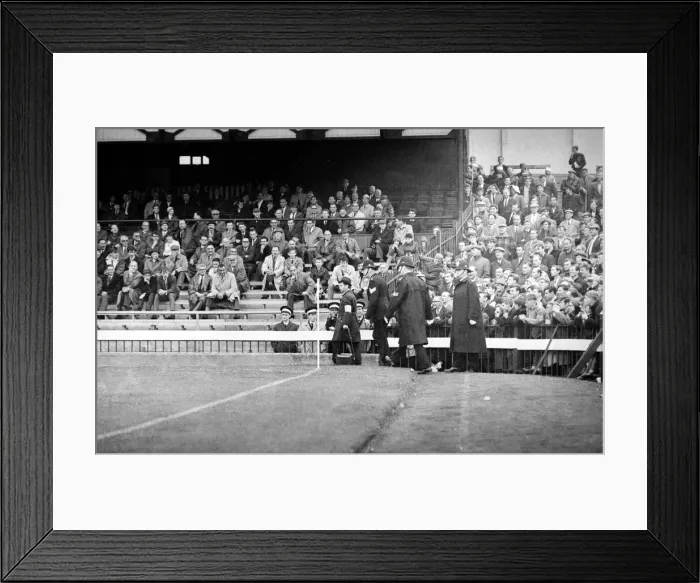 Framed Print : World Cup Russia versus Chile 20th July 1966 an over enthusiastic Chileon Framed Print : World Cup Russia versus Chile 20th July 1966 an over enthusiastic Chileon