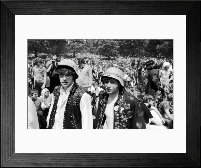Framed Print : Hells Angels along with thousands of music fans gathered in Hyde Park during the the pop Framed Print : Hells Angels along with thousands of music fans gathered in Hyde Park during the the pop