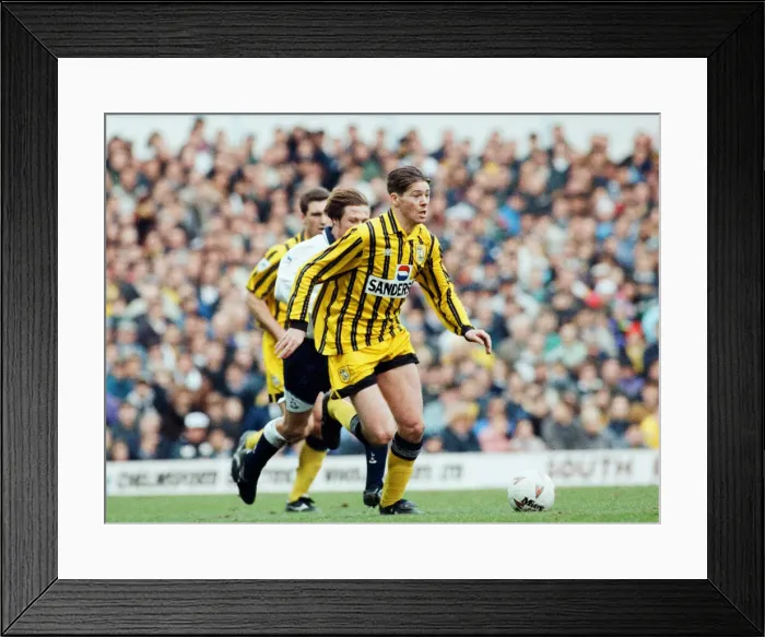Framed Print : English Premier League match at White Hart Lane. Tottenham Hostpur 0 v Sheffield Framed Print : English Premier League match at White Hart Lane. Tottenham Hostpur 0 v Sheffield