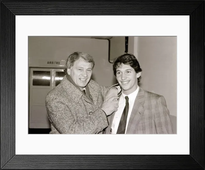 Framed Print : Bobby Robson - February 1987 England Football Manager with Players Gary Framed Print : Bobby Robson - February 1987 England Football Manager with Players Gary