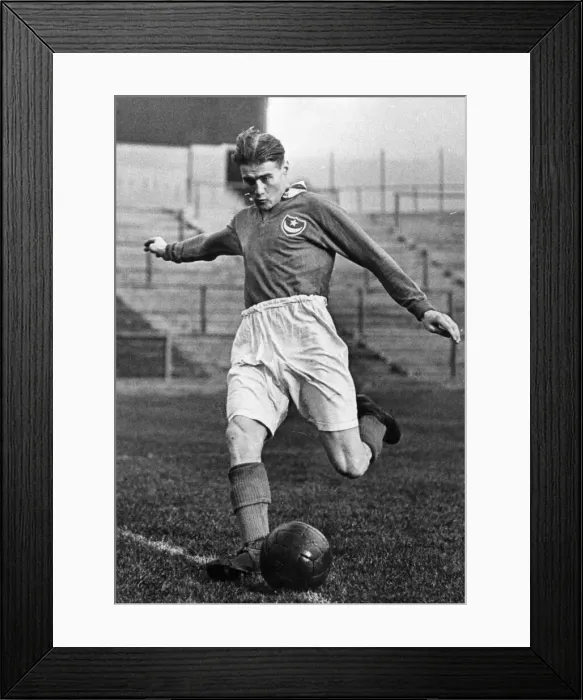 Framed Print : Jimmy Dickinson Portsmouth football player 1946-1965, Jimmy Dickinson holds Framed Print : Jimmy Dickinson Portsmouth football player 1946-1965, Jimmy Dickinson holds