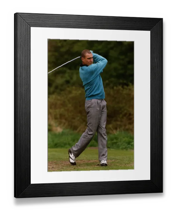 Framed Print : Vinnie Jones Footballer playing golf Framed Print : Vinnie Jones Footballer playing golf
