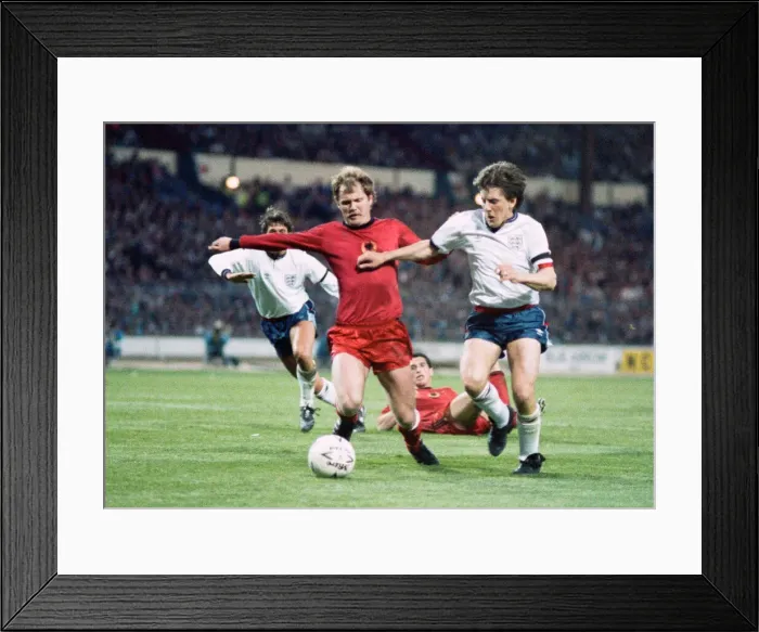 Framed Print : 1990 World Cup Qualifier at Wembley Stadium. England 5 v Albania 0 Framed Print : 1990 World Cup Qualifier at Wembley Stadium. England 5 v Albania 0