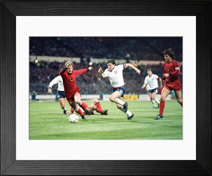 Framed Print : 1990 World Cup Qualifier at Wembley Stadium. England 5 v Albania 0 Framed Print : 1990 World Cup Qualifier at Wembley Stadium. England 5 v Albania 0