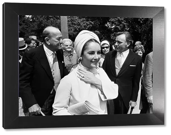 Wedding of Sheran Cazalet and Simon Hornby at Fairlawn in Sussex on 15th June 1968